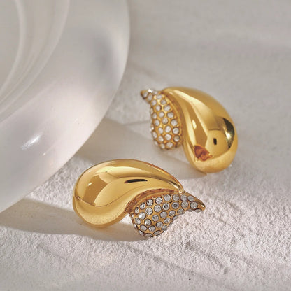 Amira Earrings 4