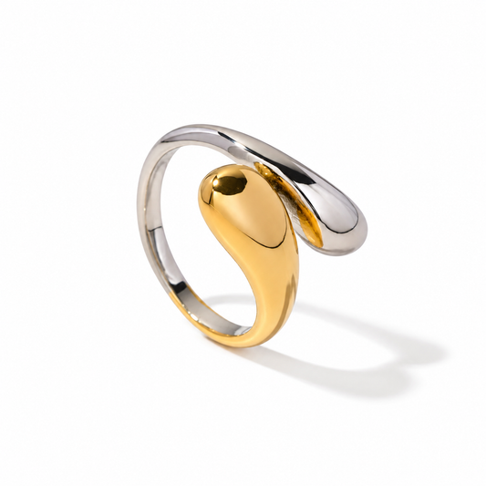 Everly Twist Ring