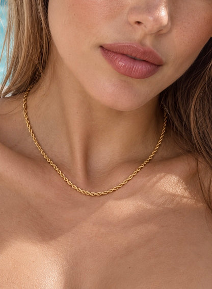 Everyday Silhouette Necklace