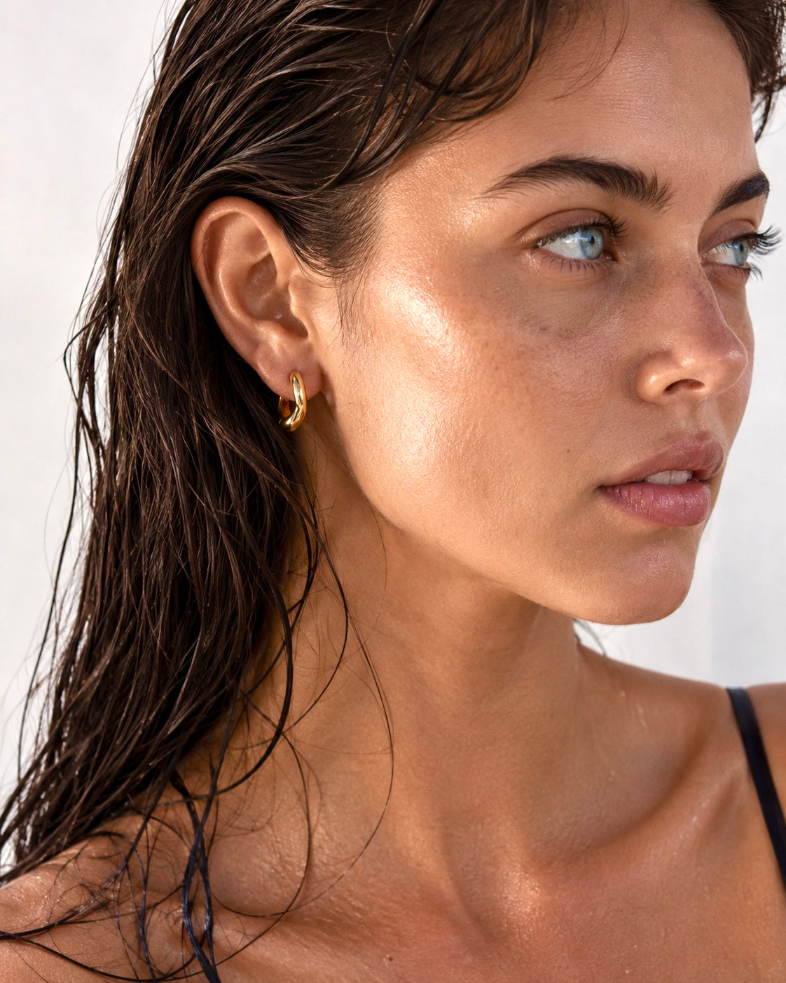 Keira Twist Hoops